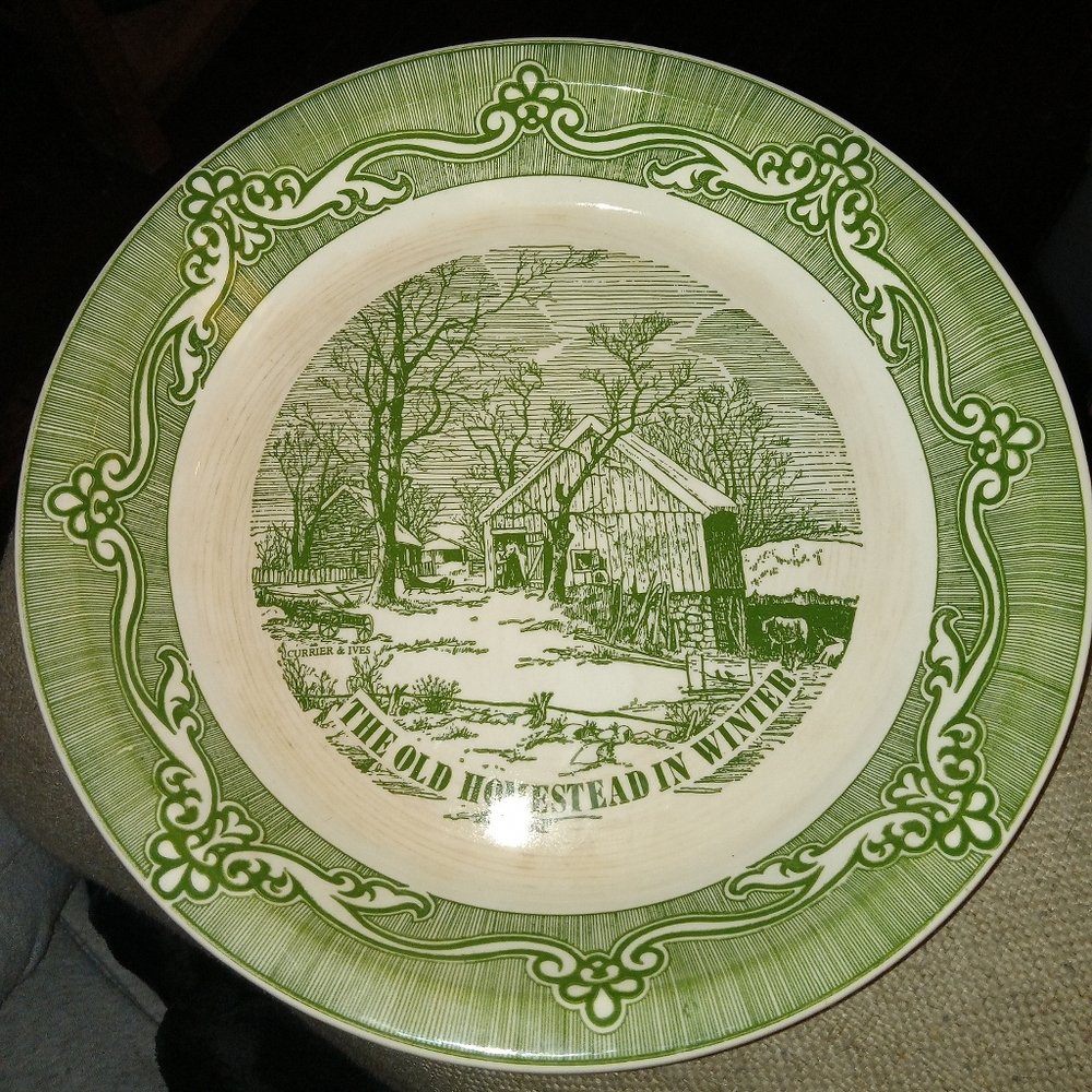 The Old Homestead In Winter Green Pie Plate Currier & Ives 10" #224